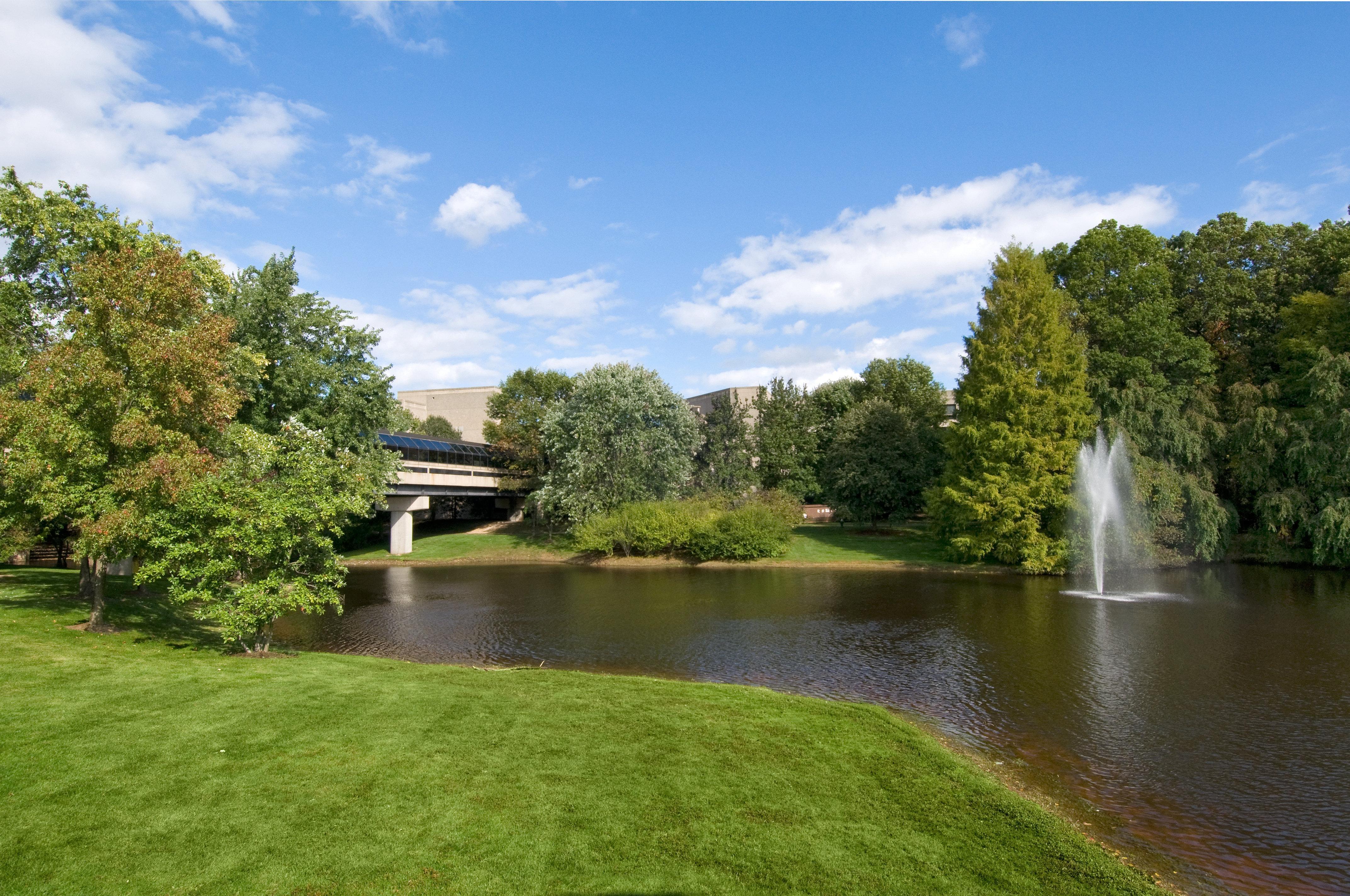 Crowne Plaza Princeton - Conference Center By Ihg Dış mekan fotoğraf