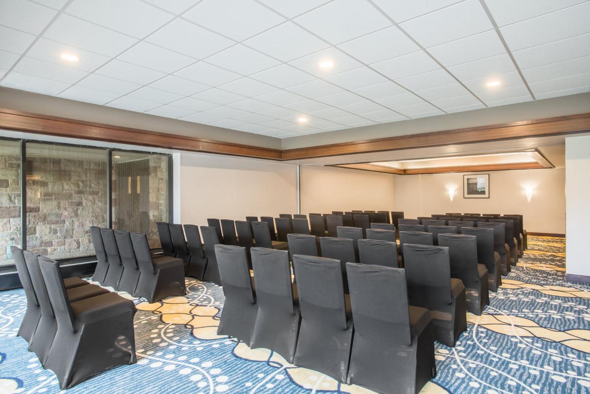 Crowne Plaza Princeton - Conference Center By Ihg Dış mekan fotoğraf