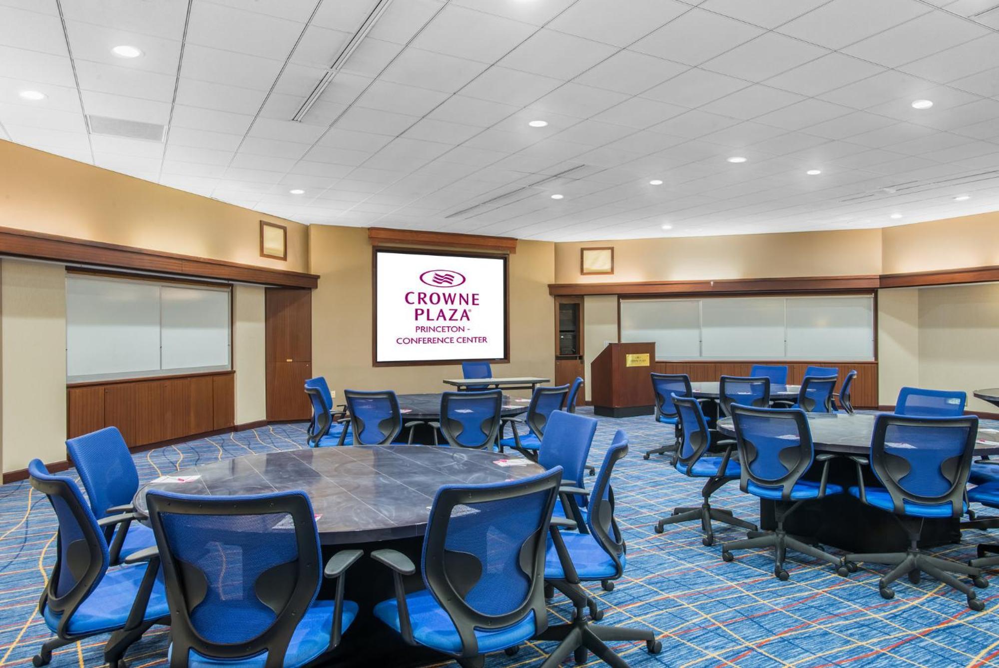 Crowne Plaza Princeton - Conference Center By Ihg Dış mekan fotoğraf